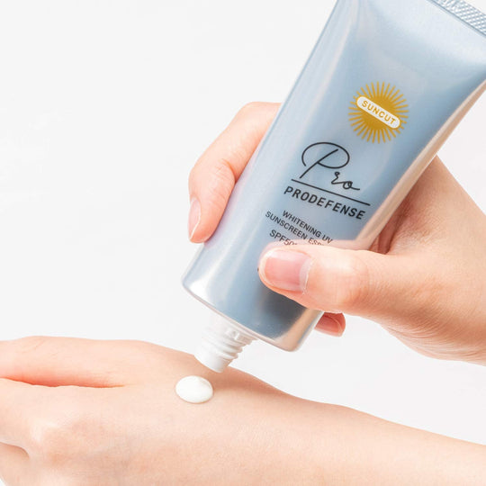 KOSE Suncut Pro Defense Whitening UV Essence Sunscreen Fragrance Free 90g - WAFUU JAPAN