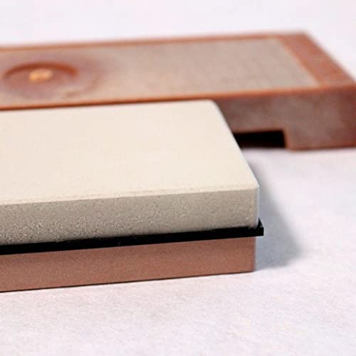 KING KW65 1000/6000 Grit Combination Whetstone with Plastic Base - WAFUU JAPAN