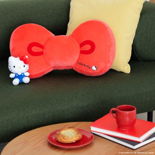 Hello Kitty Fluffy Ribbon Cushion Book