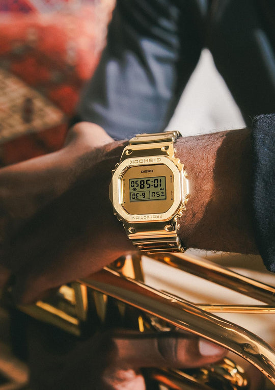 CASIO Relógio G-Shock Fine Metallic masculino GM-5600YMG-9JF dourado
