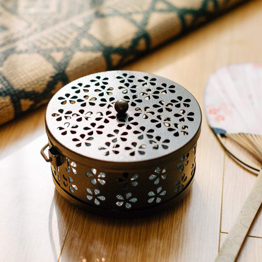 Hachibanya Katori Senko Mosquito Coil Holder Steel Portable Hanging Mosquito Repellent Bronze - WAFUU JAPAN