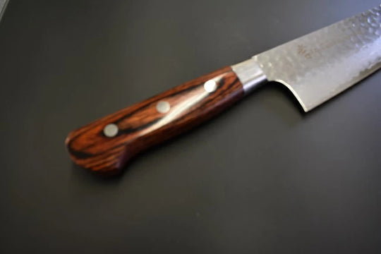 Aoki Sakai Takayuki coltello gyuto damasco martellato VG10 made in Japan 210 mm