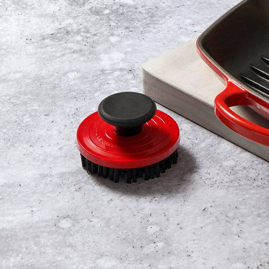 Le Creuset Pots & Pans Cleaning Brush Mist Gray (Japan Authorized) - WAFUU JAPAN