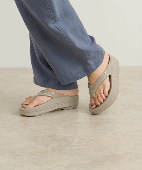 OOFOS OOmega ladies recovery sandal - WAFUU JAPAN