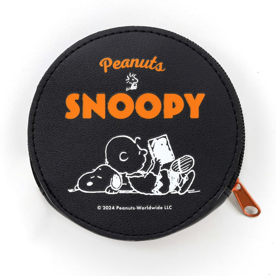 SNOOPY with a pouch you can carry around! 6 - piece grooming set for adults BOOK - WAFUU JAPAN